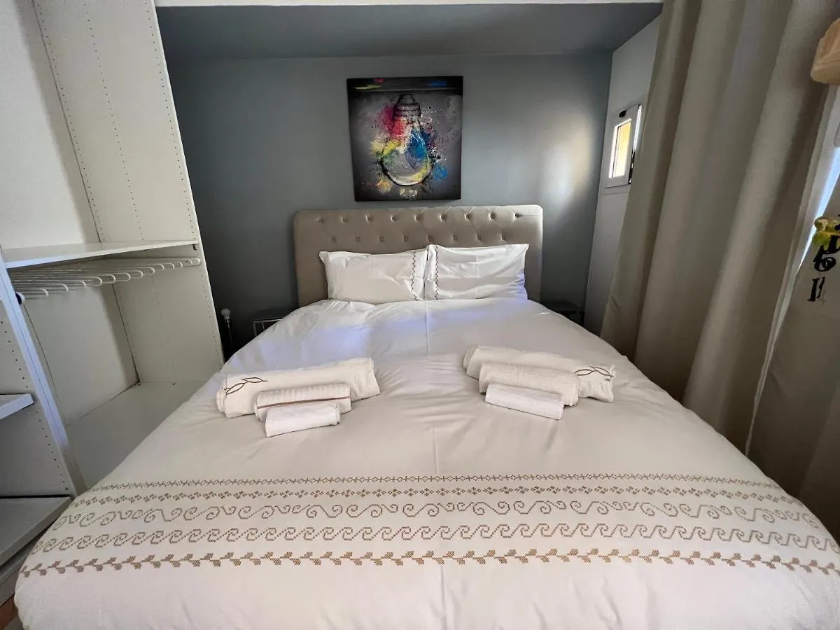Apartment Hopper House Central Bologna Italy